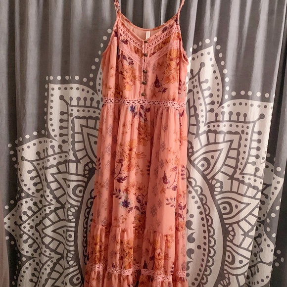 Floral pink dress - Picture 2 of 3